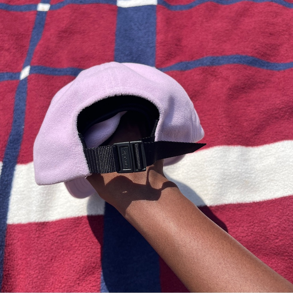 Supreme pink WINDSTOPPER Earflap 6-panel LT purple 
Like new hat
Made in China - Picture 3 of 7
